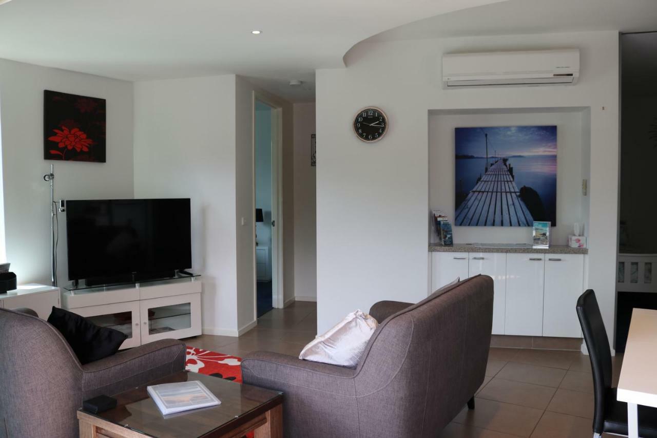 130 At The Waves Appartement Cowes Buitenkant foto