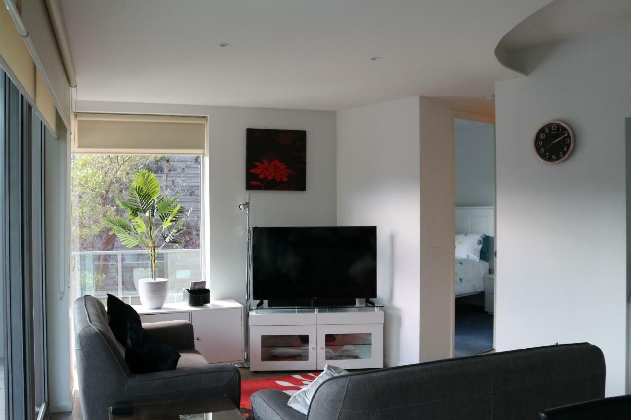 130 At The Waves Appartement Cowes Buitenkant foto